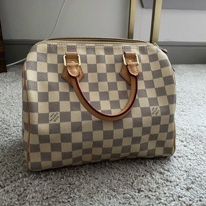 Louis Vuitton Speedy 25